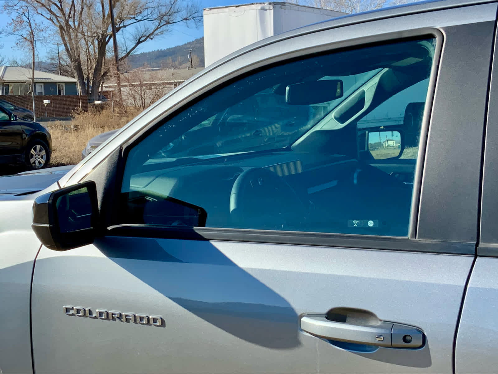 Used 2024 Chevrolet Colorado Z71 w/ Z71 Convenience Package 2 image 11