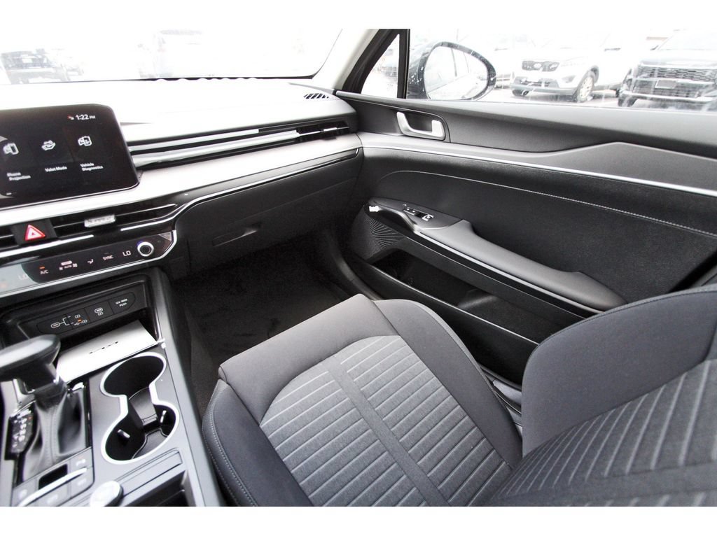 New 2026 Kia K5 LXS FWD image 9