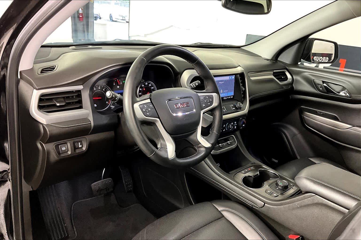 Certified 2023 GMC Acadia SLT w/ Elevation Edition FWD image 17