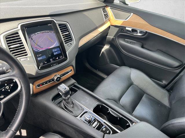 Used 2021 Volvo XC90 T6 Momentum image 23