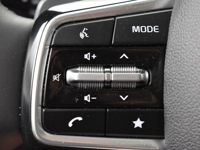 Certified 2025 Kia Carnival SX Prestige image 26