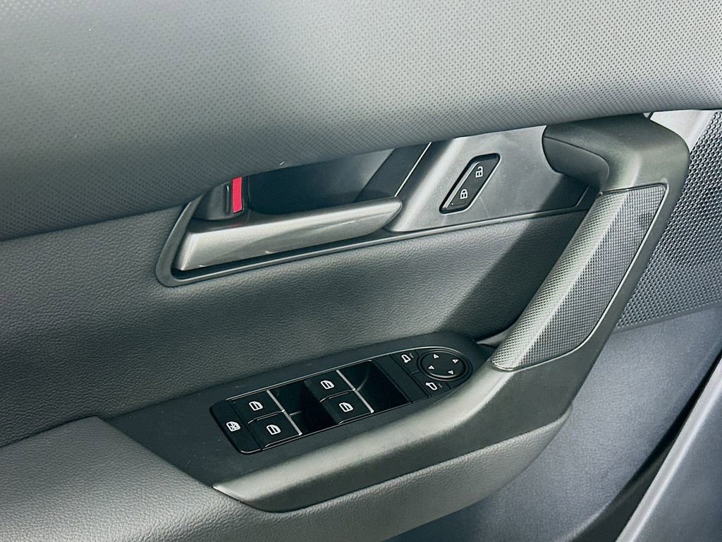 Used 2025 MAZDA CX-50 AWD 2.5 S w/ Cargo Package image 23