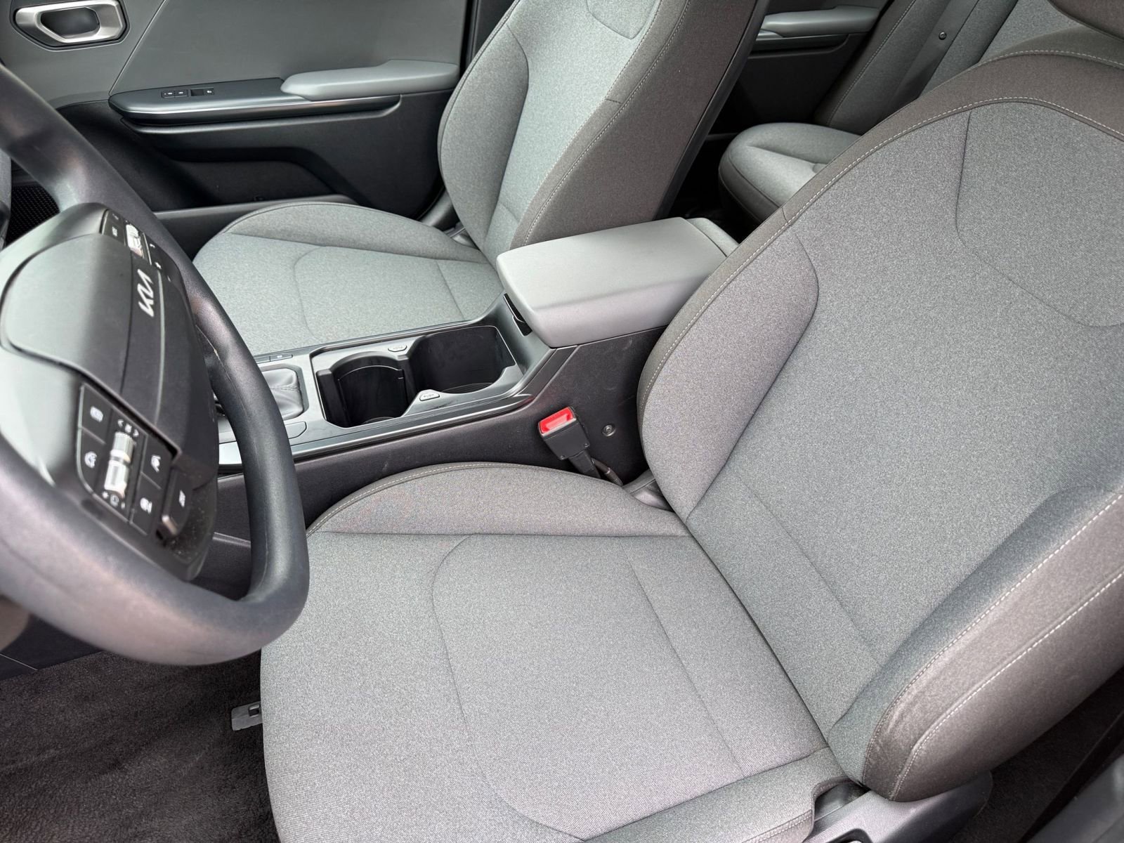 Used 2025 Kia K4 FWD image 37