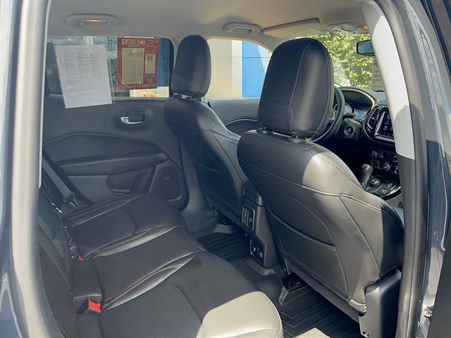 Used 2018 Jeep Compass Limited w/ Navigation Group AWD/4WD image 17