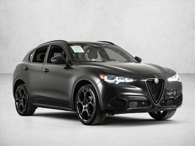 Used 2024 Alfa Romeo Stelvio AWD video 3