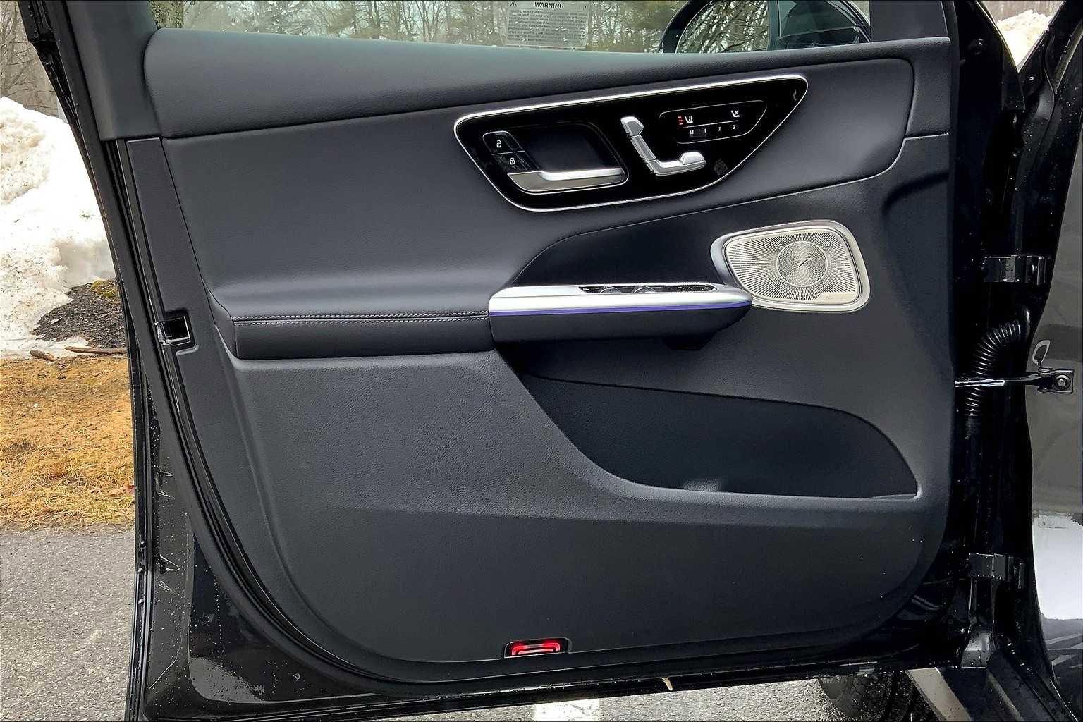 Certified 2025 Mercedes-Benz GLC 300 GLC 300 image 14