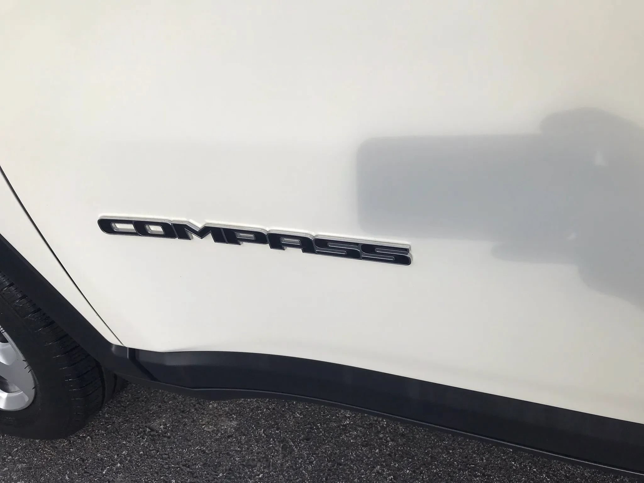Used 2019 Jeep Compass Latitude w/ Popular Equipment Group AWD/4WD image 39