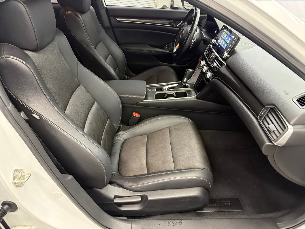 Used 2019 Honda Accord Sport image 14