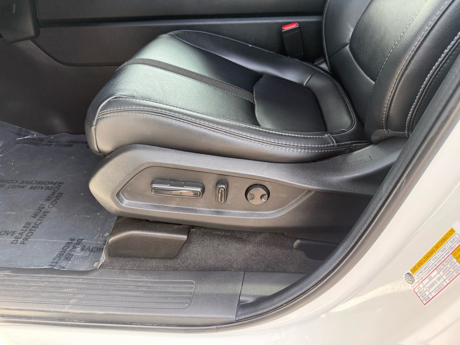 Used 2025 Honda Pilot EX-L image 14