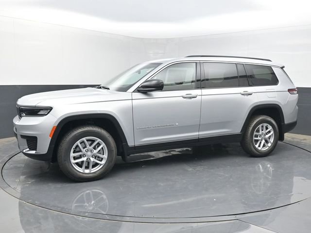 Used 2025 Jeep Grand Cherokee L Laredo w/ MOPAR Finishing Package AWD/4WD image 2