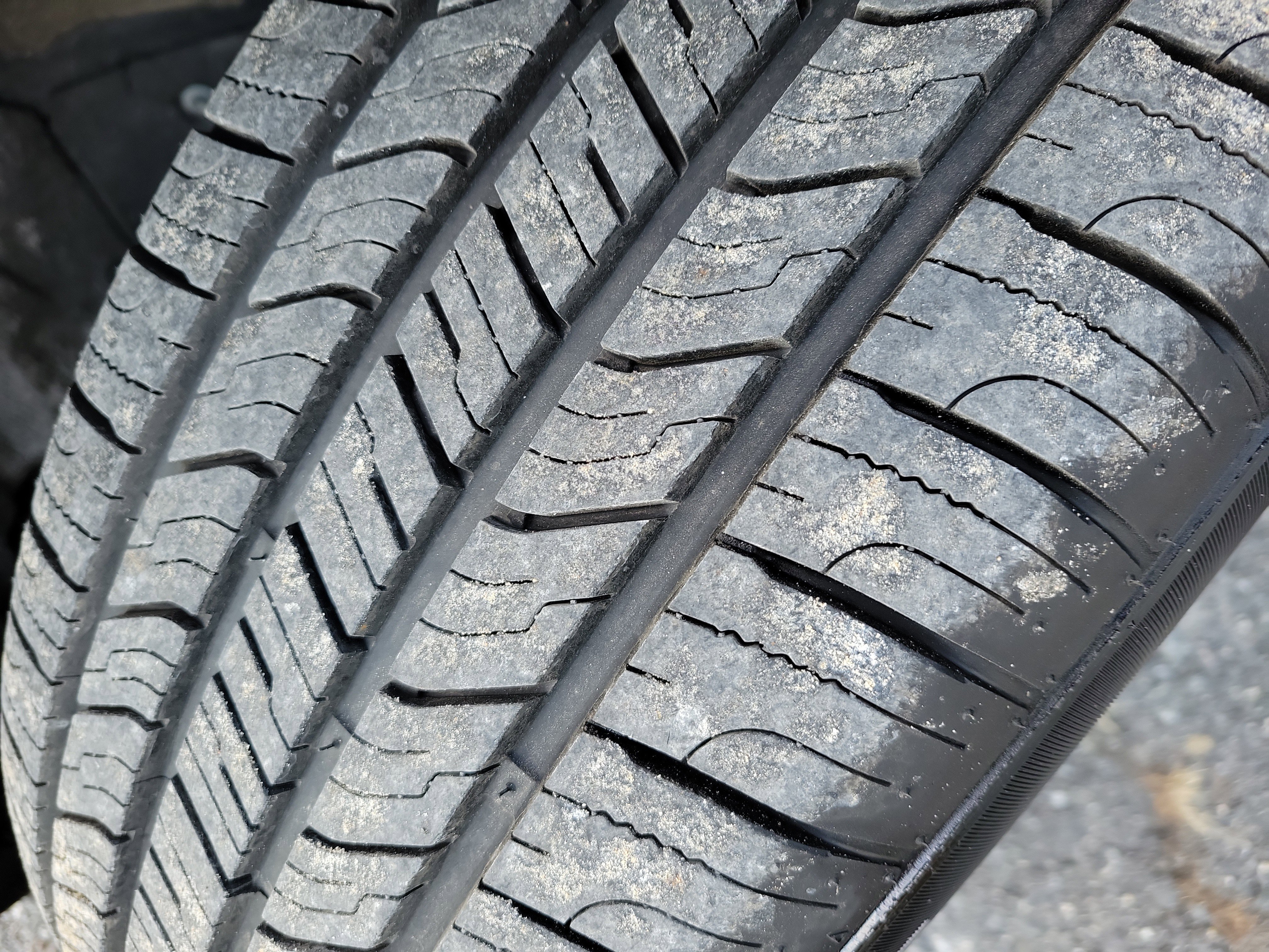 Used 2019 Toyota RAV4 XLE image 13