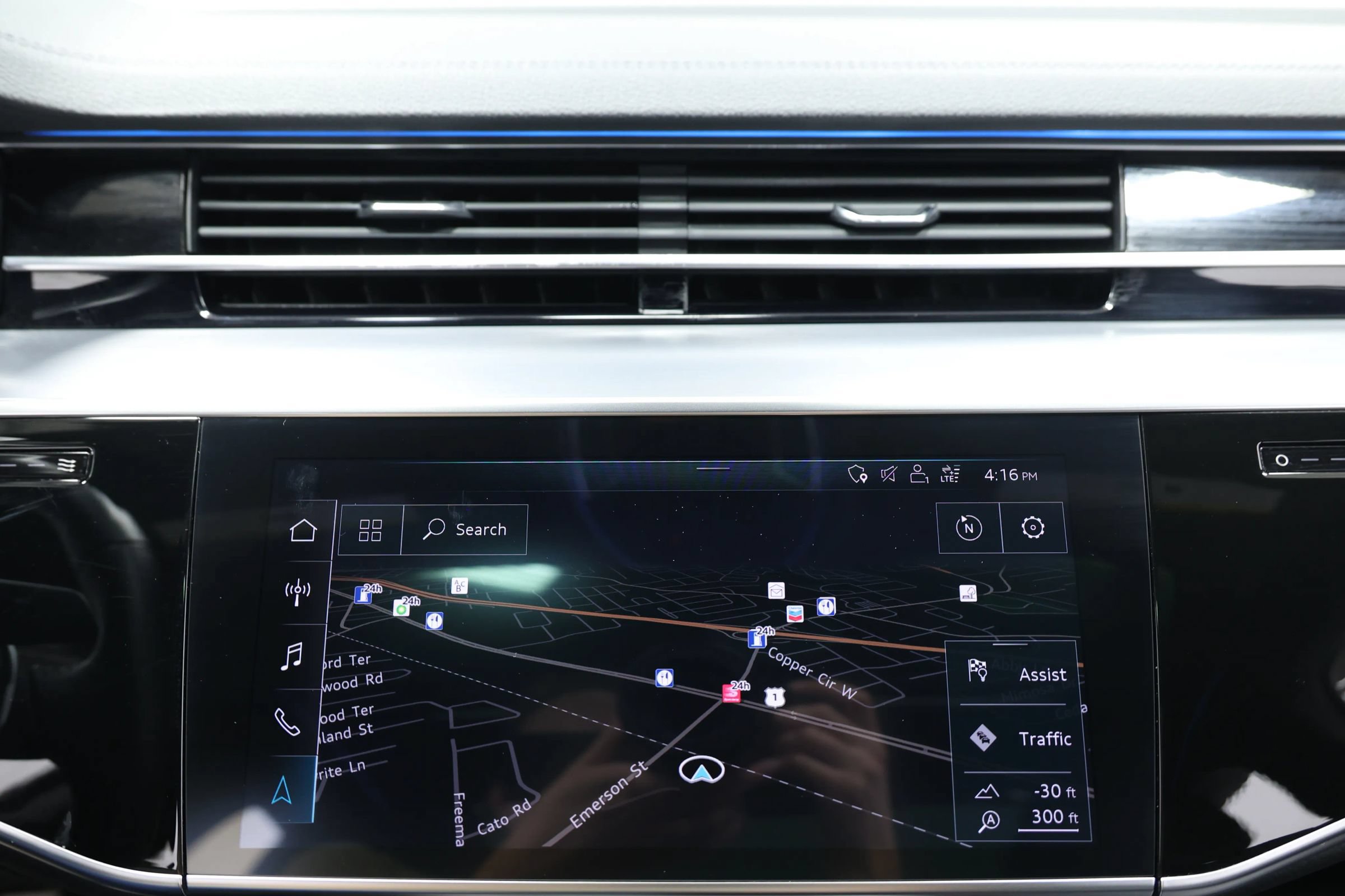 Used 2020 Audi S8 L w/ S8 Executive Package AWD/4WD image 30