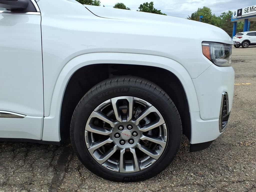 Used 2023 GMC Acadia Denali w/ Denali Technology Package AWD/4WD image 27