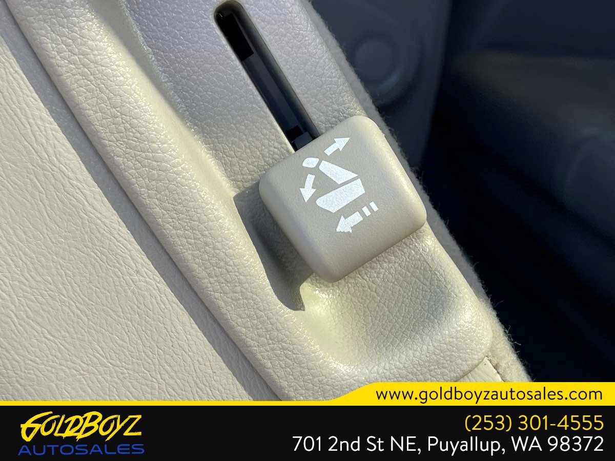 Used 2011 Nissan Quest LE image 27