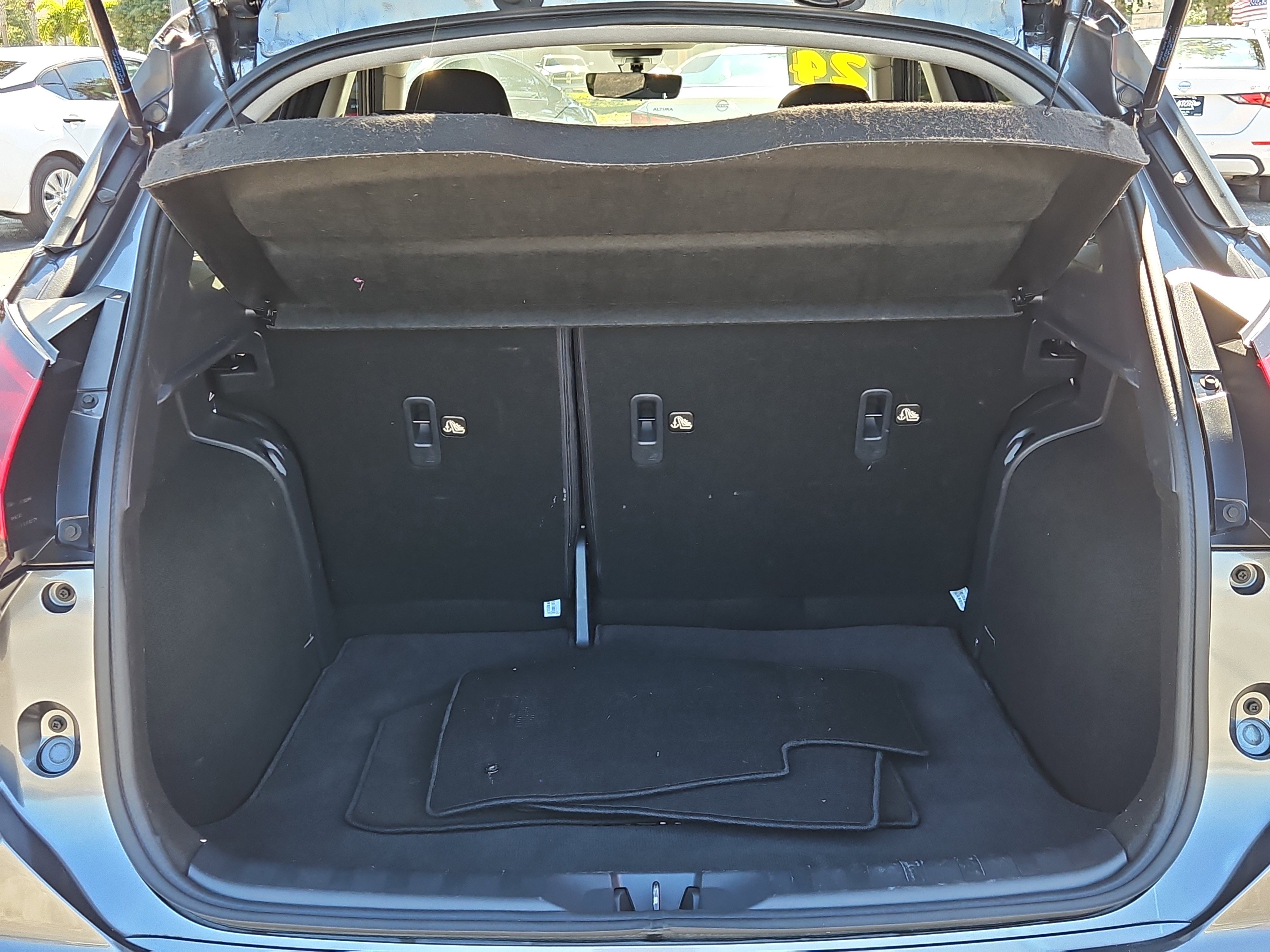 Used 2024 Nissan Kicks S w/ Interior Electronics Package FWD image 6