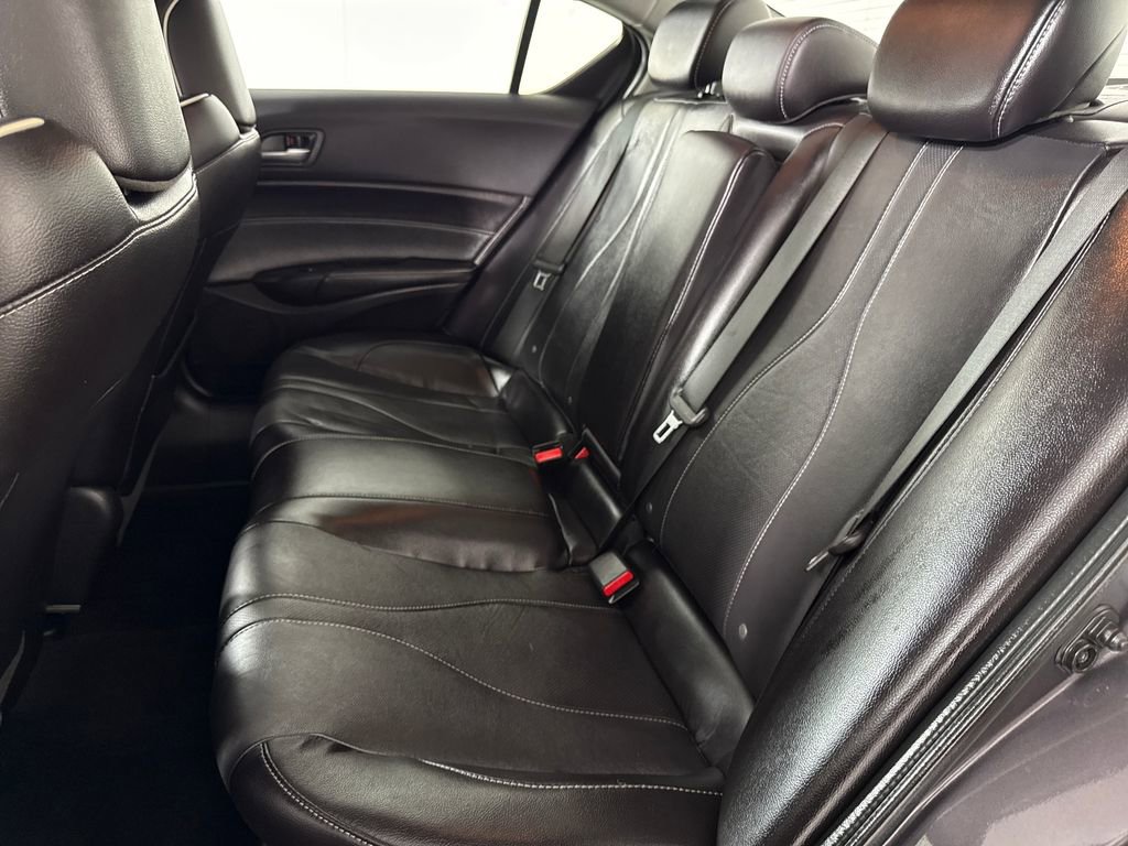 Used 2020 Acura ILX w/ Premium Package FWD image 12