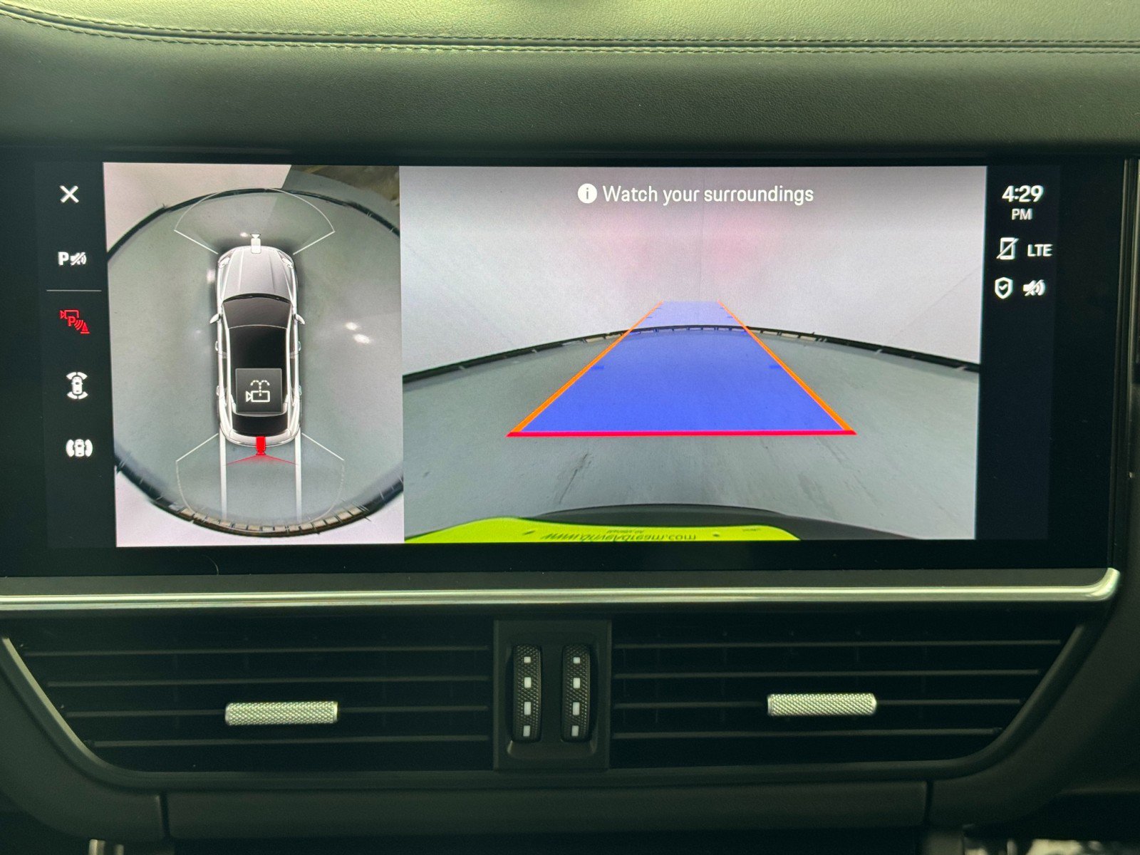 Used 2022 Porsche Cayenne Turbo S image 33