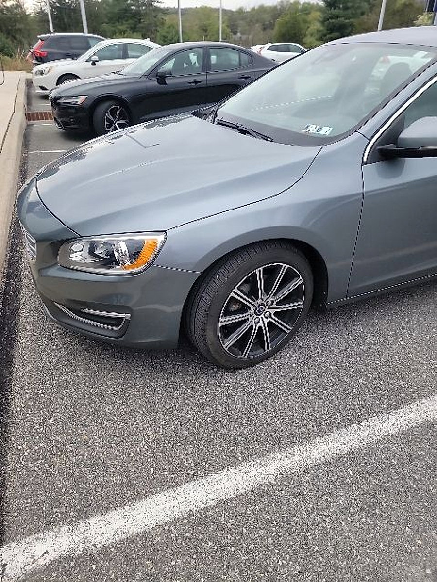Used 2018 Volvo S60 T5 Inscription AWD/4WD image 4