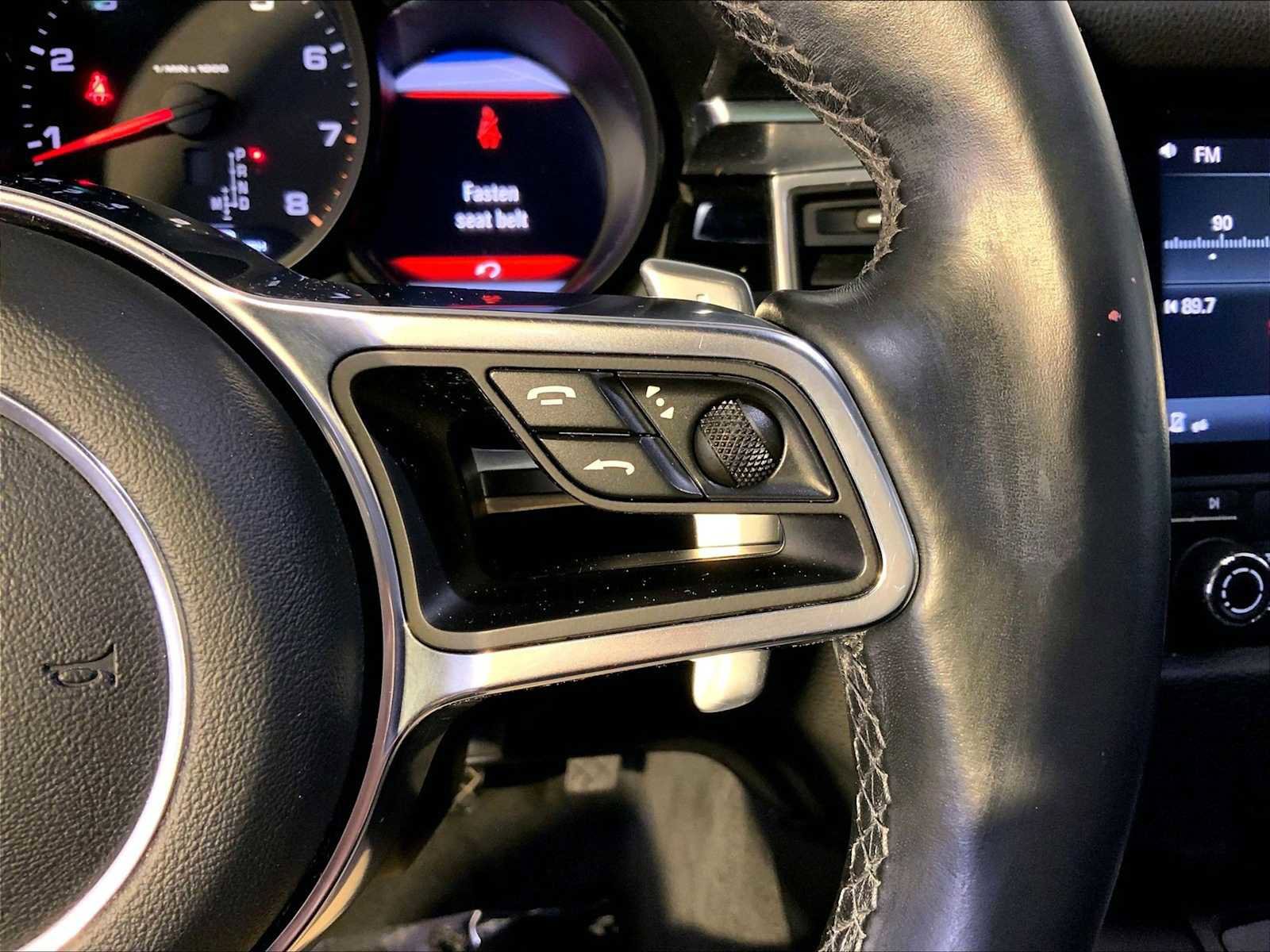 Certified 2017 Porsche Macan image 28