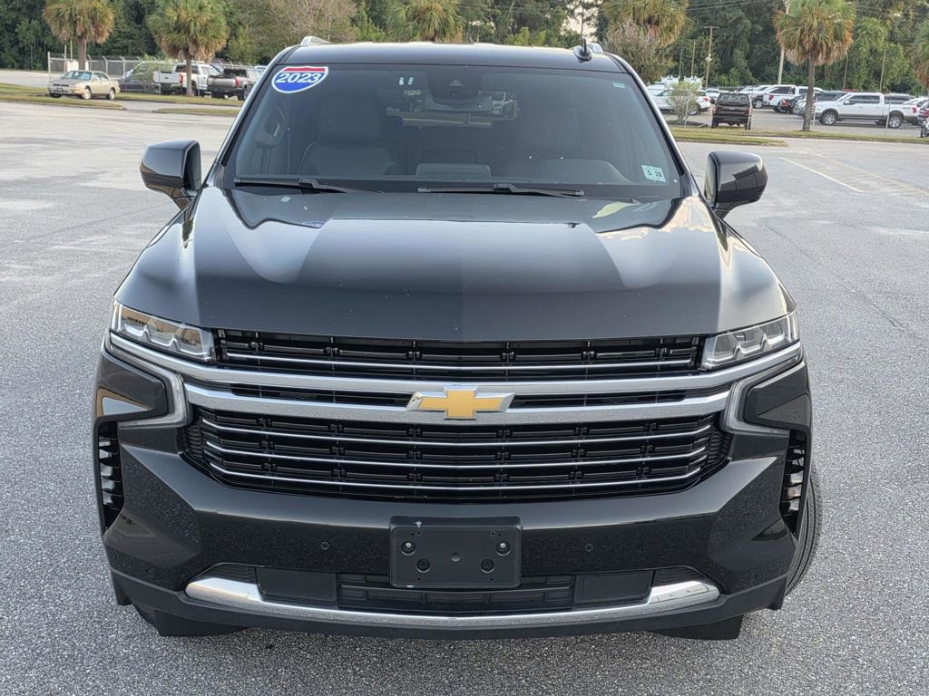 Used 2023 Chevrolet Suburban LT image 2