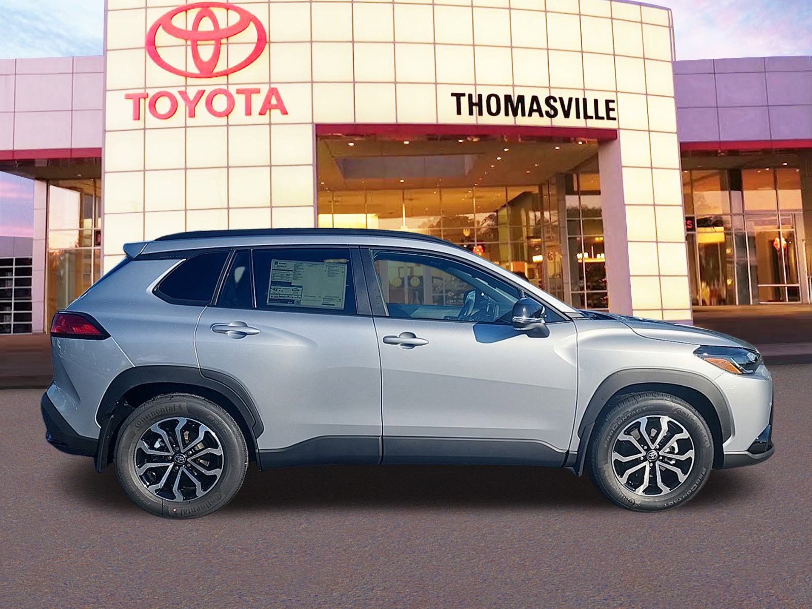New 2025 Toyota Corolla Cross AWD Hybrid w/ Moonroof Package image 4