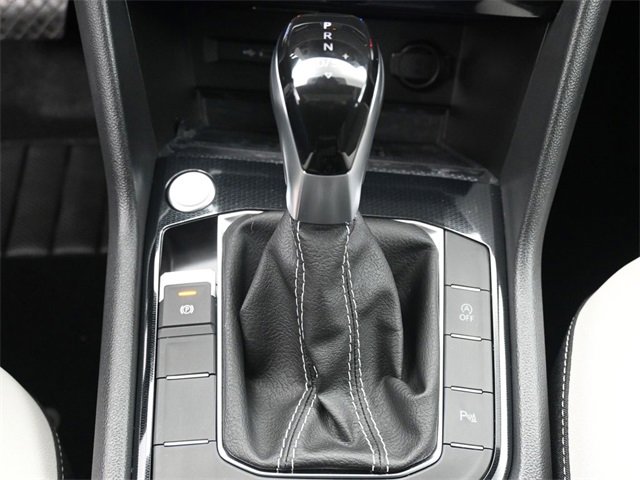 Certified 2025 Volkswagen Taos SE w/ Panoramic Sunroof Package image 25