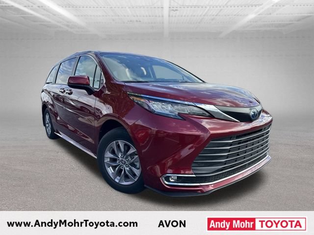 Used 2022 Toyota Sienna XLE FWD image 1