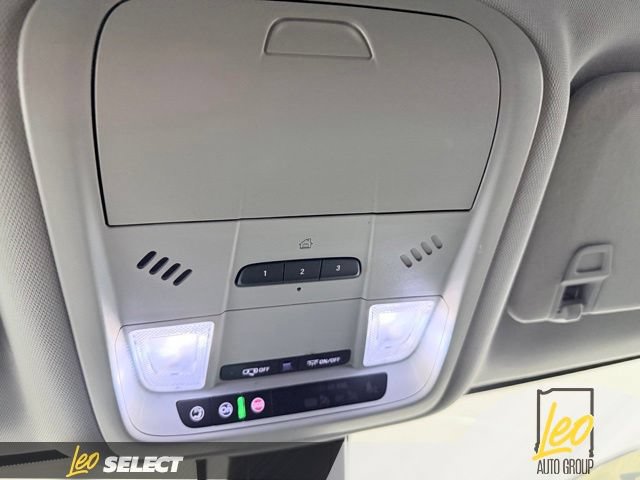 Used 2021 Chevrolet Blazer LT FWD image 19