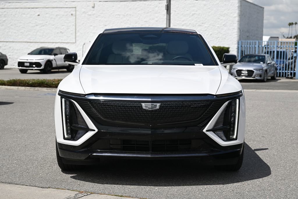 Used 2024 Cadillac Lyriq Sport RWD image 2
