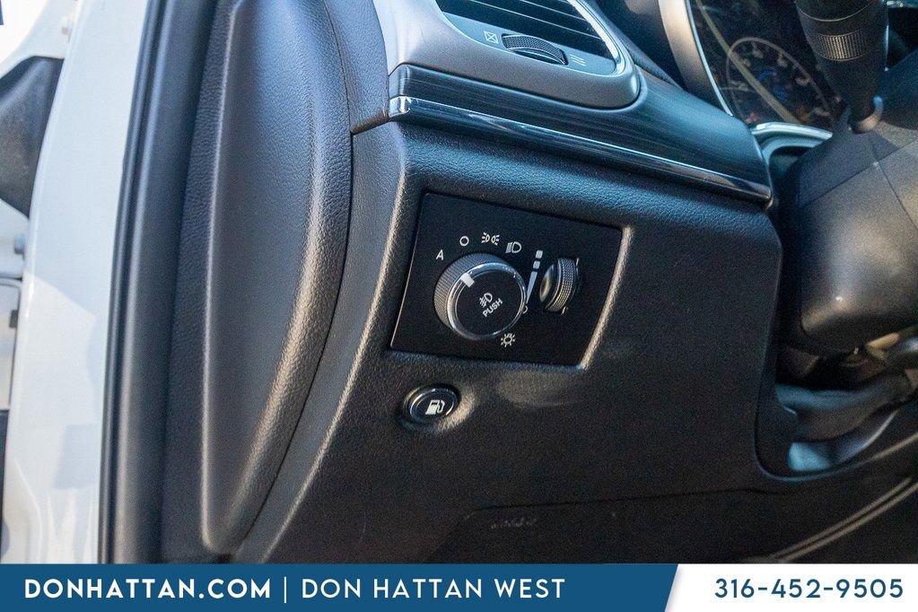 Used 2019 Jeep Grand Cherokee Limited image 14