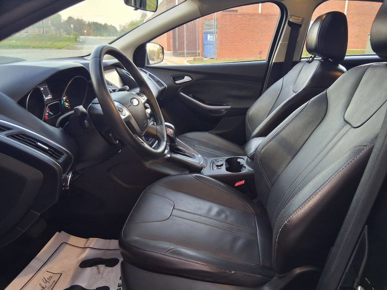 Used 2014 Ford Focus Titanium image 9