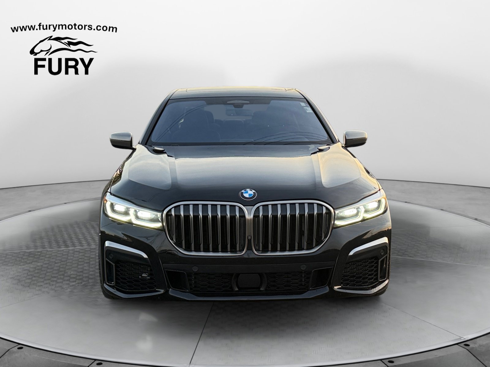 Used 2020 BMW M760i xDrive w/ Luxury Rear Seating Package AWD/4WD image 9