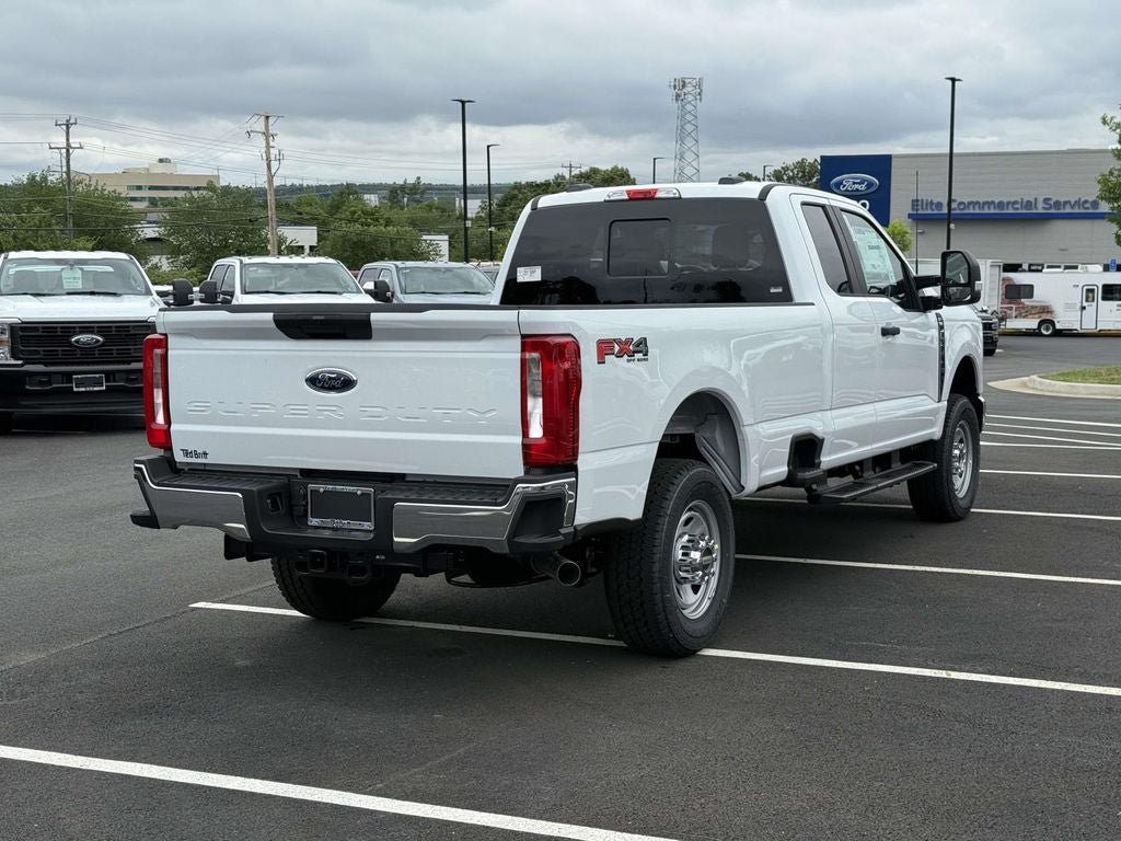 New 2026 Ford F350 XL w/ FX4 Off-Road Package AWD/4WD image 2