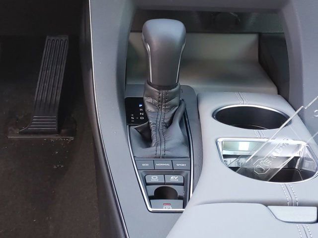 Used 2021 Toyota Avalon XLE FWD image 18