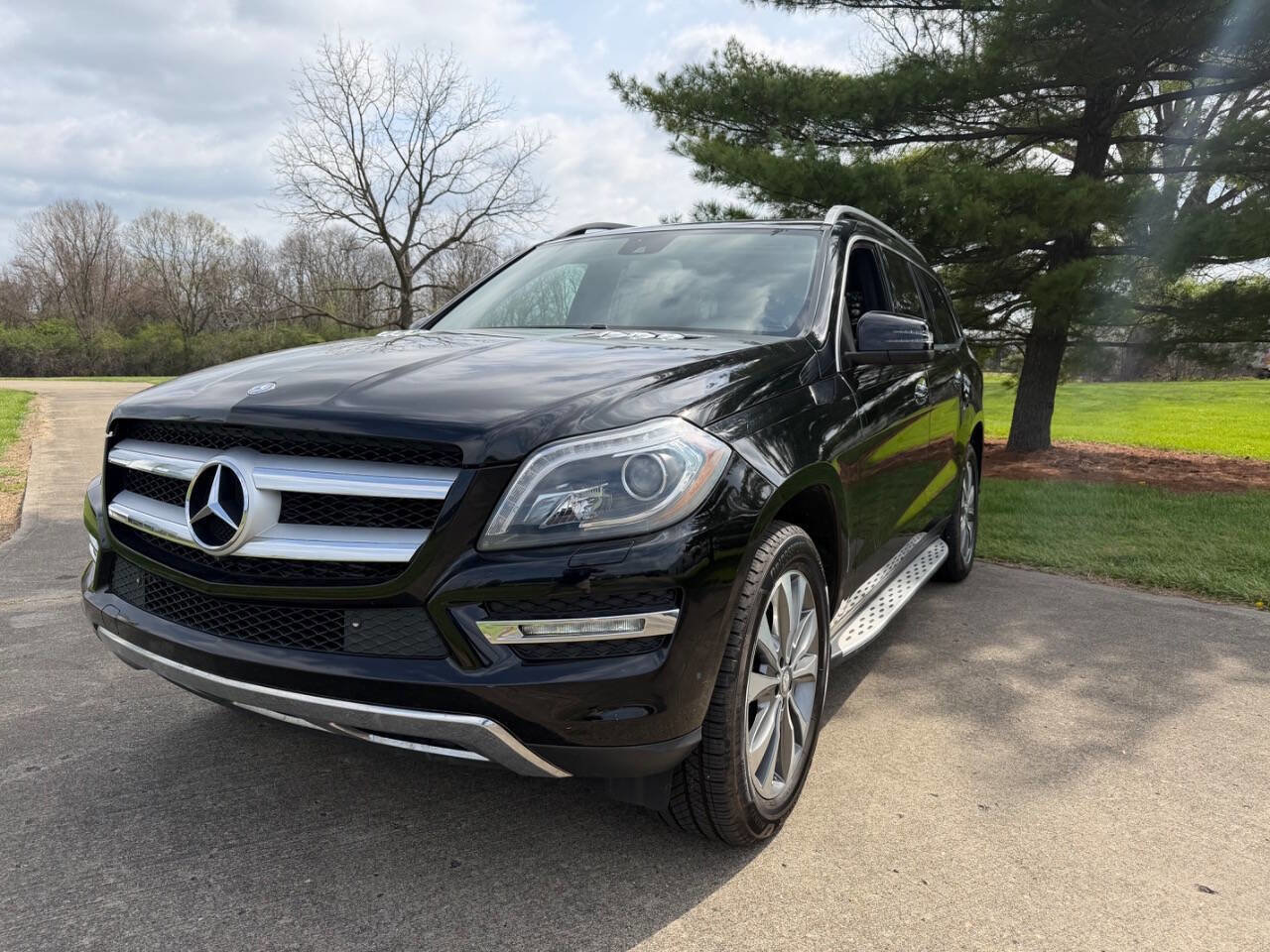 Used 2016 Mercedes-Benz GL 320 BlueTEC 4MATIC w/ Premium I Package image 1