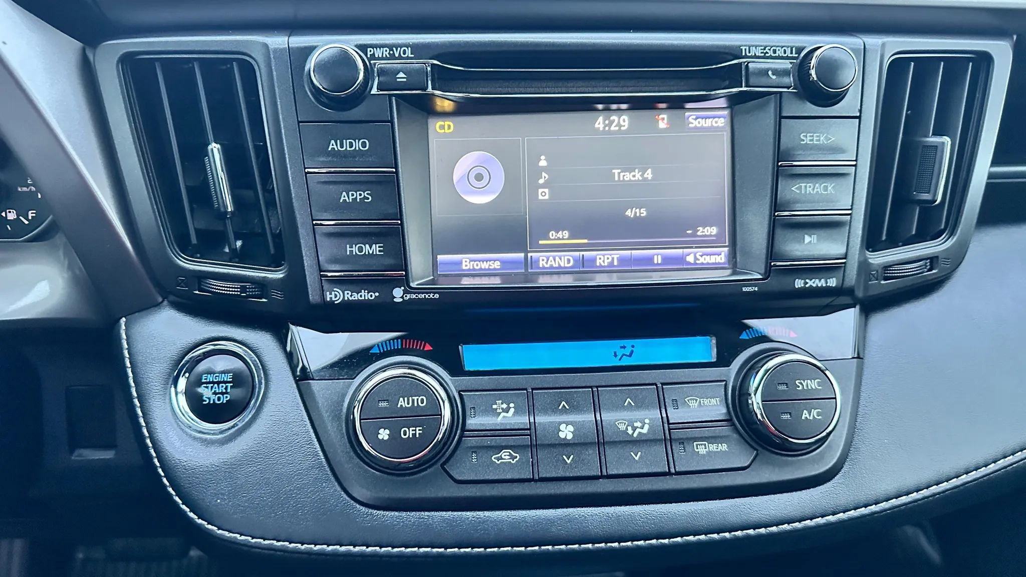 Used 2018 Toyota RAV4 XLE image 18