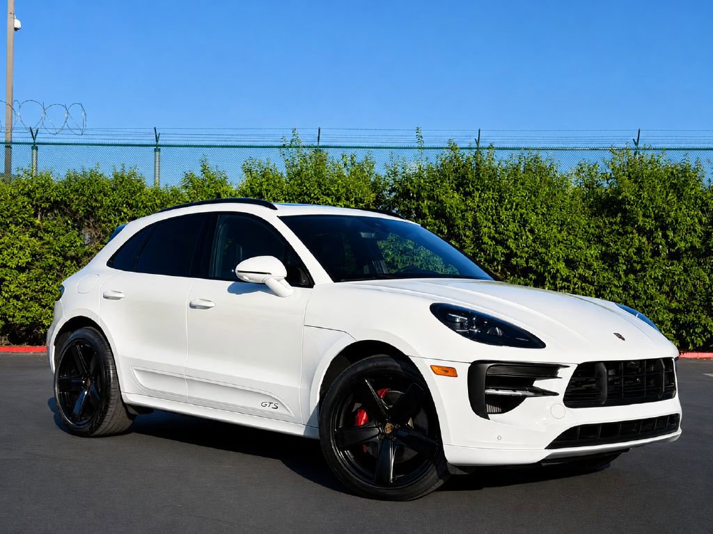 Used 2021 Porsche Macan GTS w/ Premium Package Plus (PF9) AWD/4WD image 2