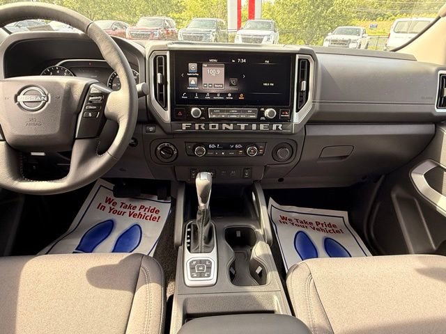 New 2026 Nissan Frontier SV w/ All-Weather Content Package AWD/4WD image 24