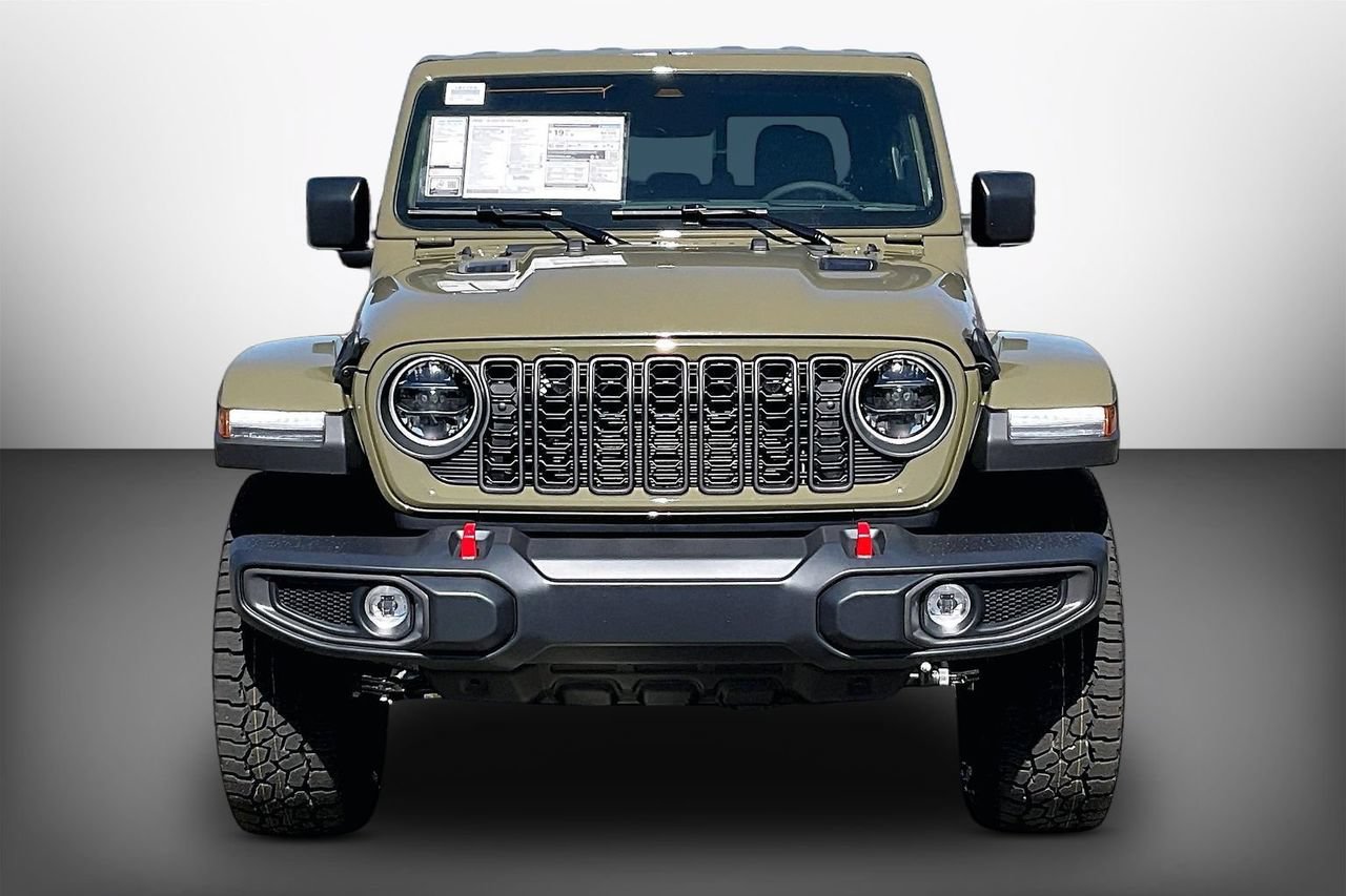 New 2026 Jeep Gladiator Rubicon w/ Steel Power Dome Hood Package AWD/4WD image 3