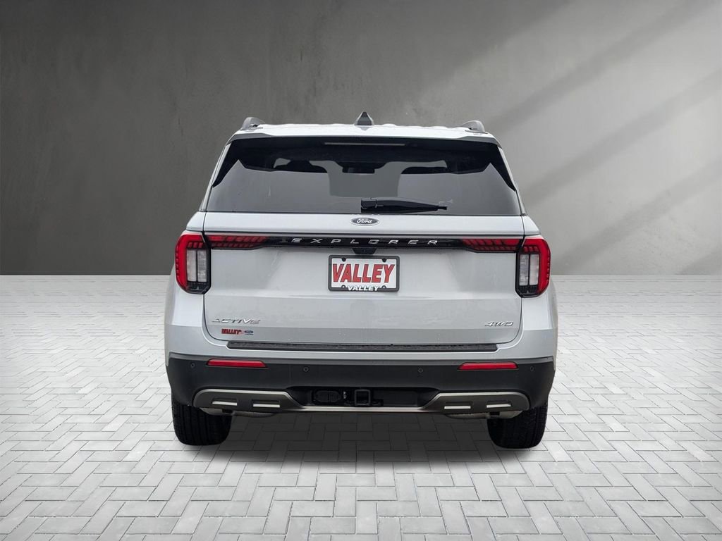 New 2026 Ford Explorer Active w/ Active Comfort Package image 9