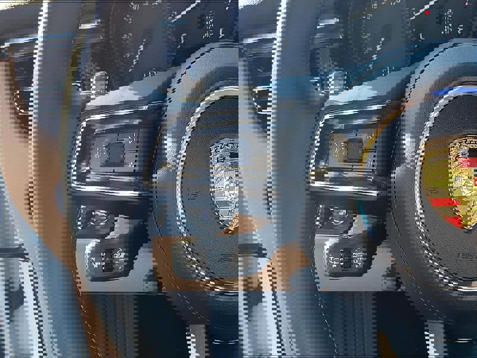 Used 2024 Porsche Macan image 20