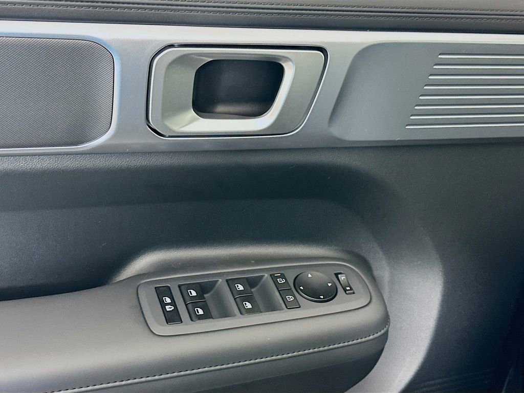 New 2026 Hyundai Santa Fe SEL image 18