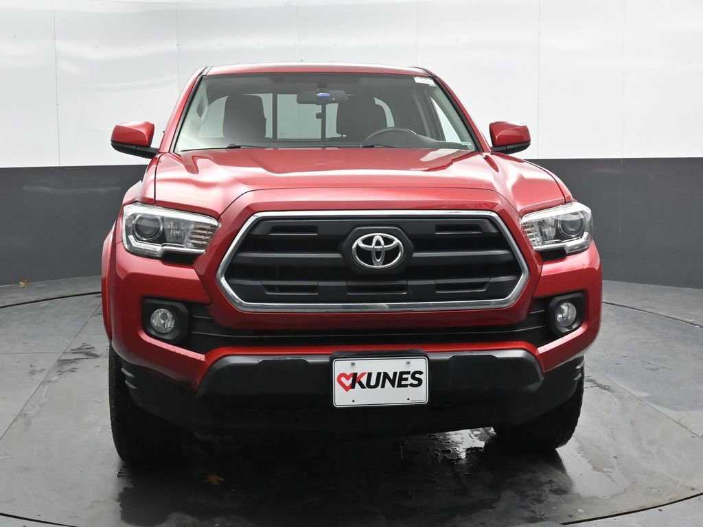 Used 2016 Toyota Tacoma SR5 w/ SR5 Appearance Package (SN) AWD/4WD image 5