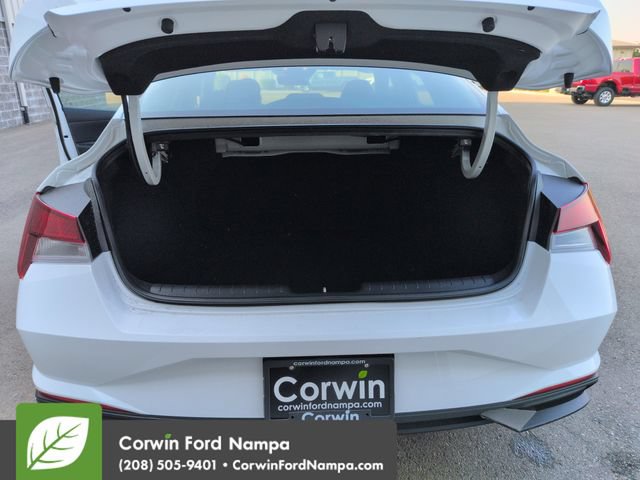 Used 2023 Hyundai Elantra SEL FWD image 28