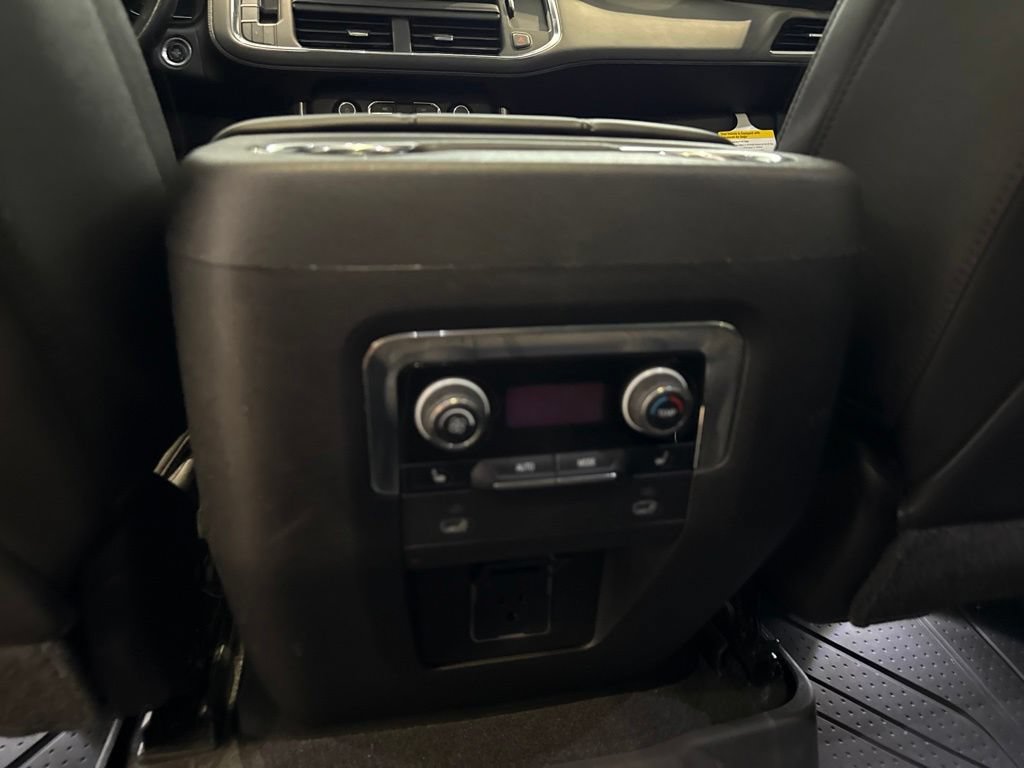 Used 2023 Chevrolet Suburban Z71 w/ Luxury Package AWD/4WD image 24