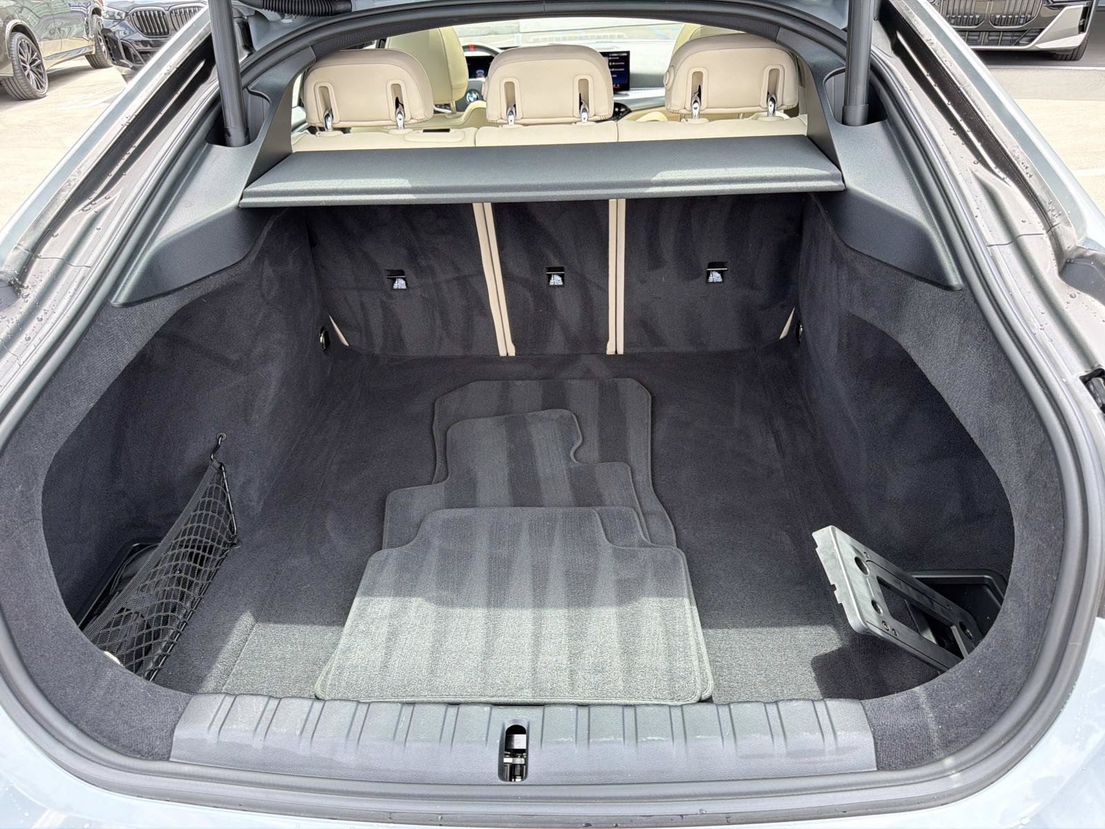 Used 2025 BMW M440i RWD image 5