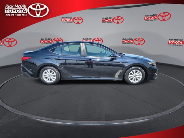Used 2025 Toyota Camry LE FWD image 9