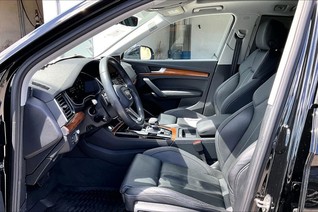 Certified 2022 Audi Q5 2.0T Prestige w/ Prestige Package AWD/4WD image 21
