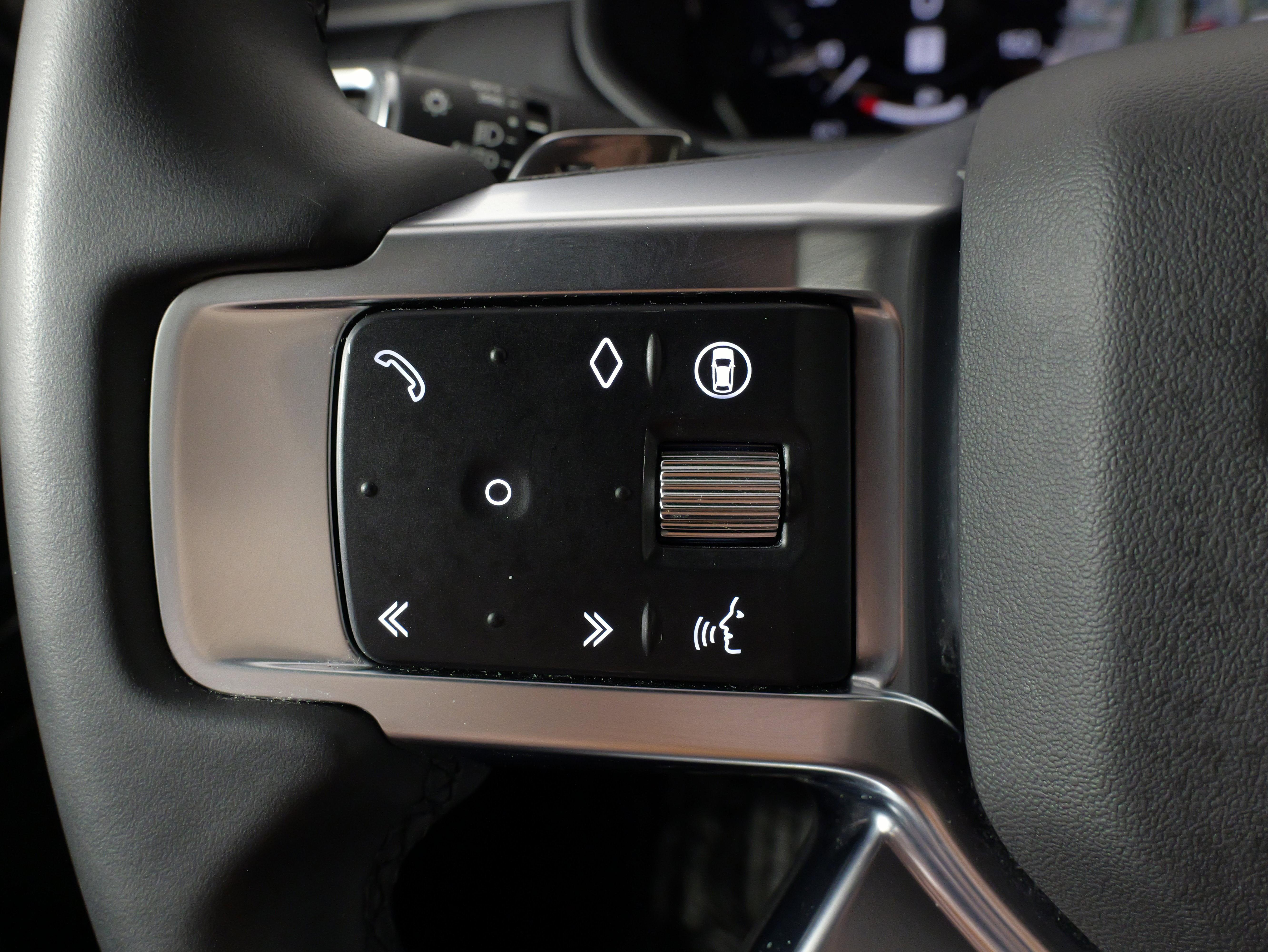 Used 2024 Land Rover Discovery Dynamic SE image 52