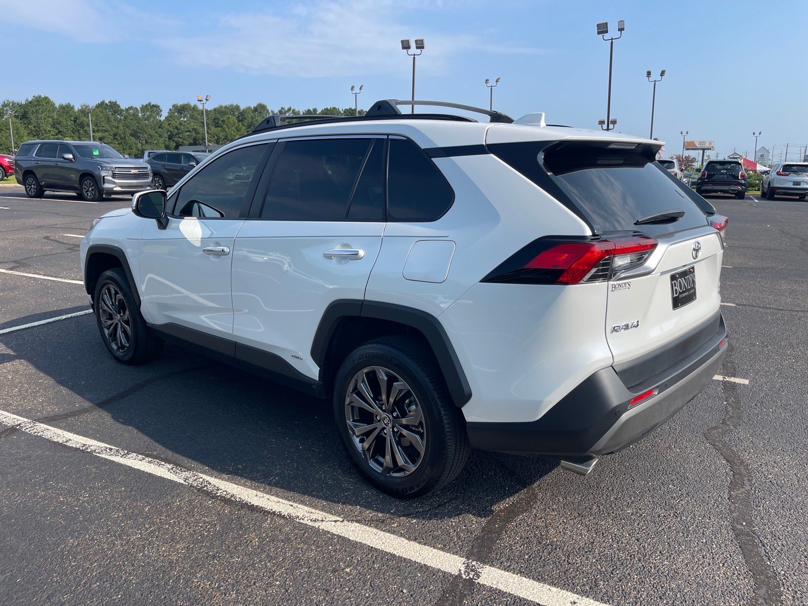 Used 2025 Toyota RAV4 Limited w/ Advanced Technology Package AWD/4WD image 14